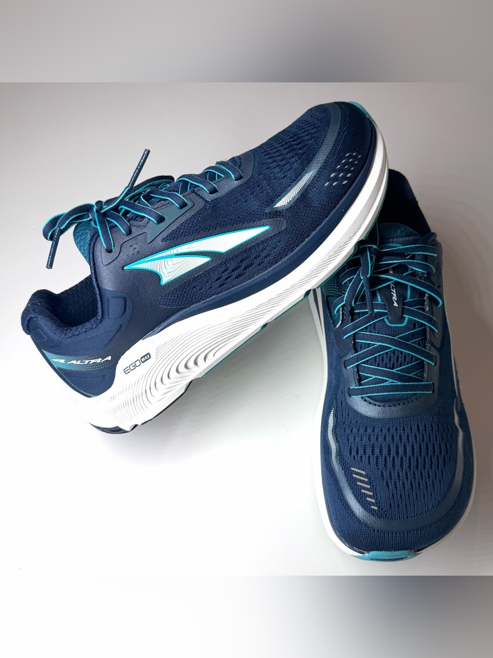 Altra Women's Paradigm Ego Max Athletic Shoes Size - 8